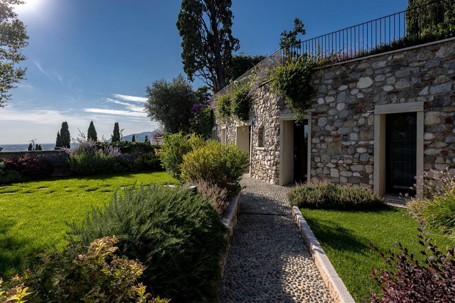 Aparthotel Eremus Relais à Lonato Extérieur photo