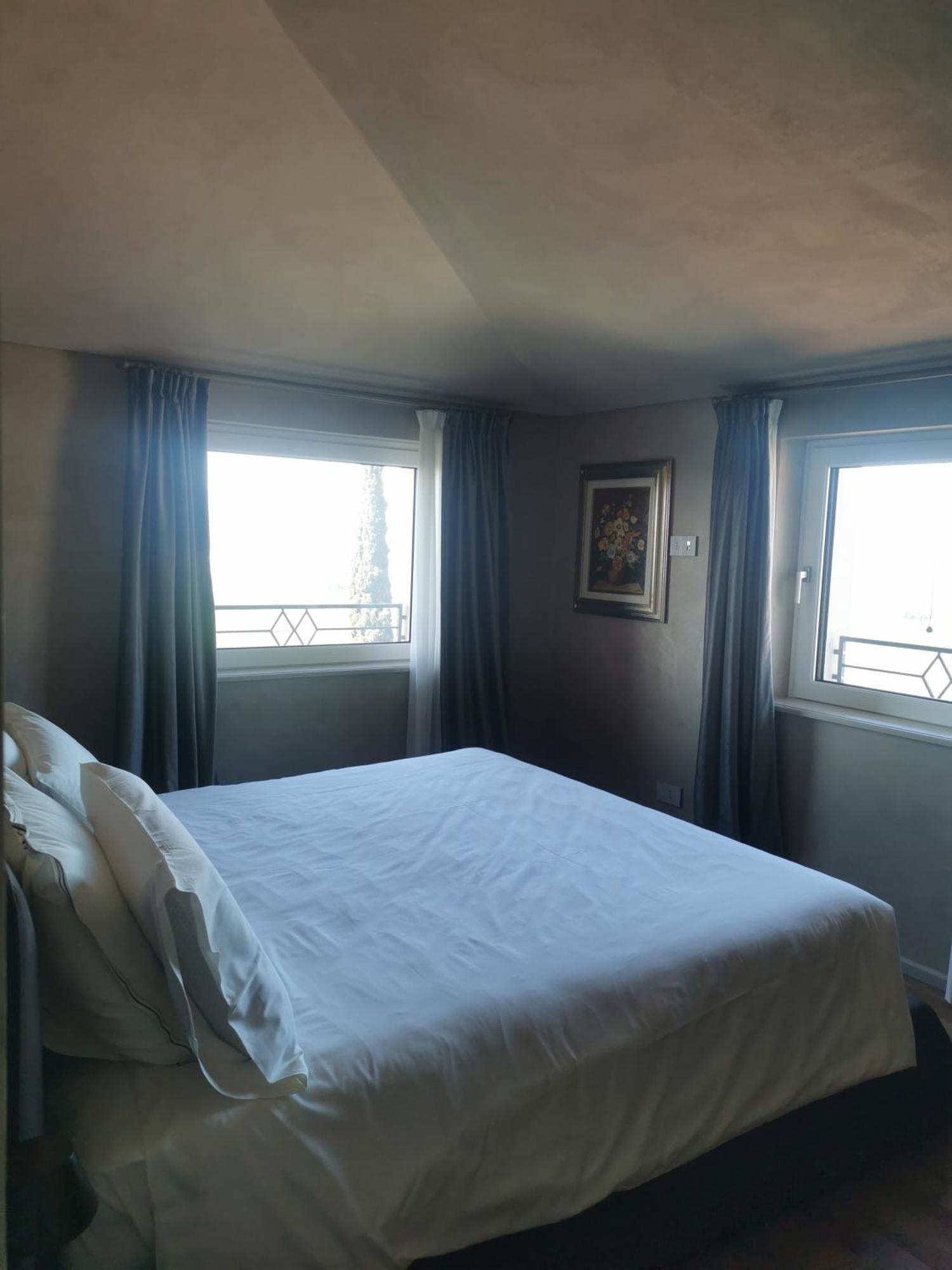 Aparthotel Eremus Relais à Lonato Extérieur photo